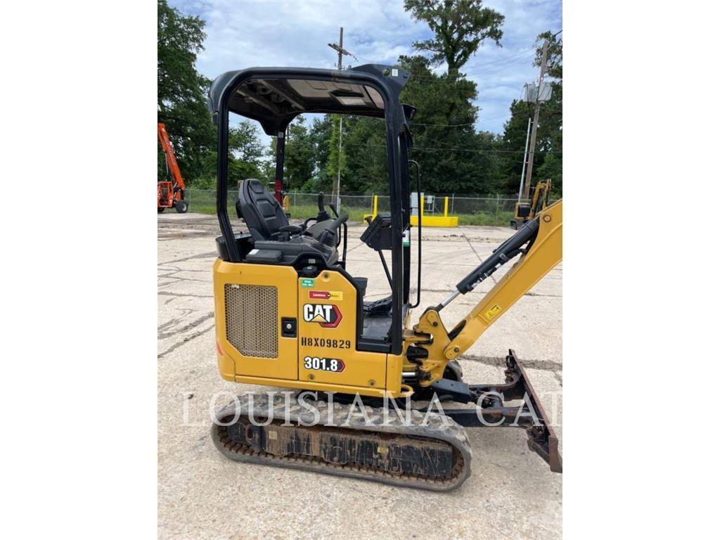 CAT 301.8 Escavatori cingolati