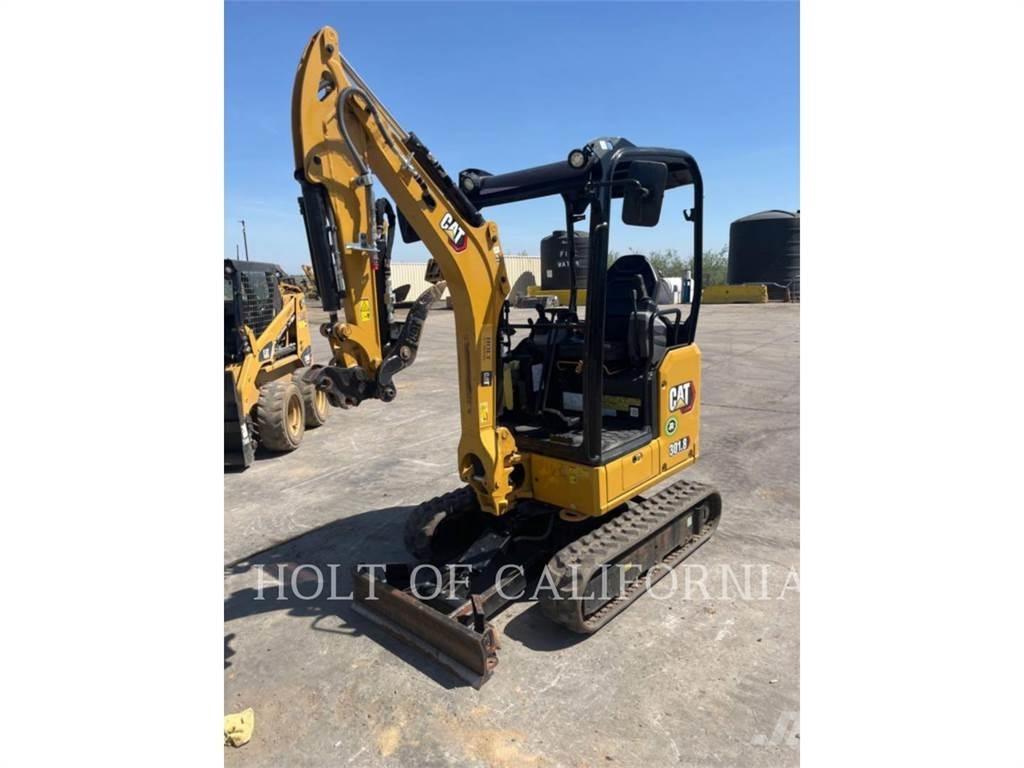 CAT 301.8 Escavatori cingolati
