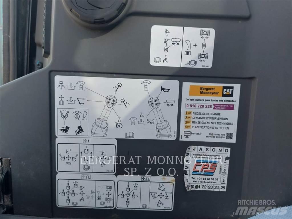 CAT 301.8 Escavatori cingolati