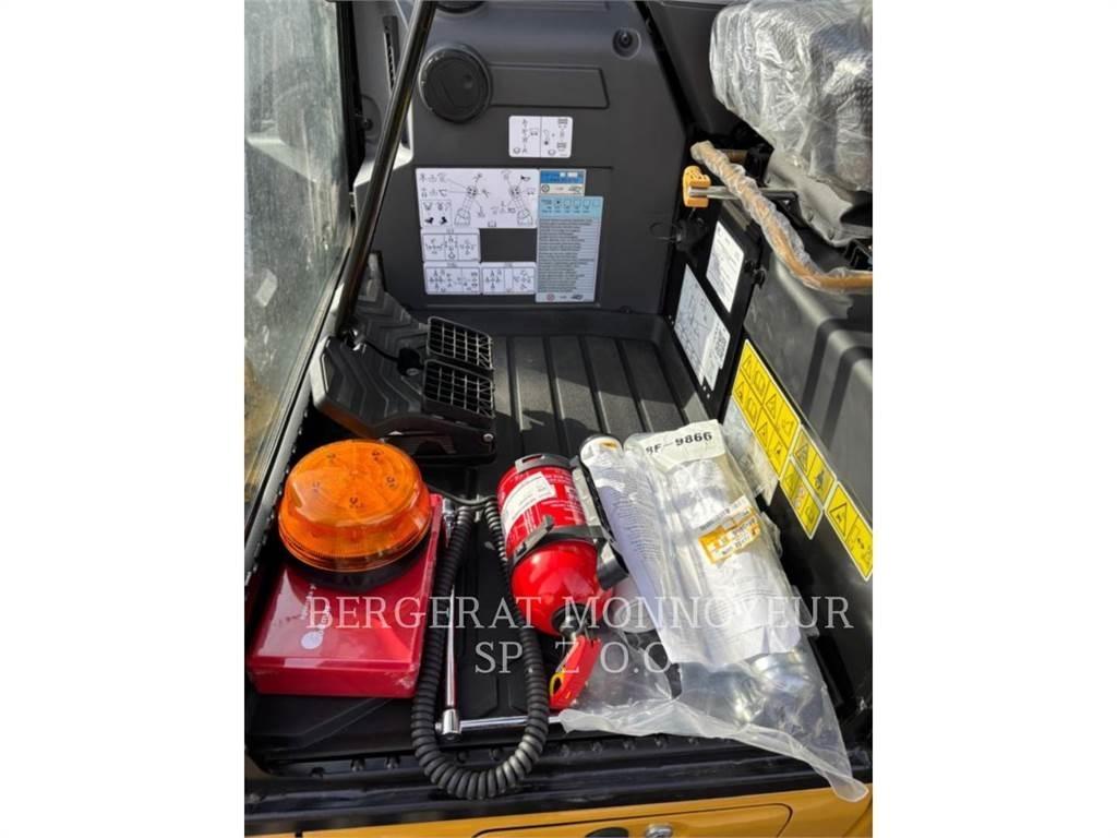 CAT 301.8 Escavatori cingolati