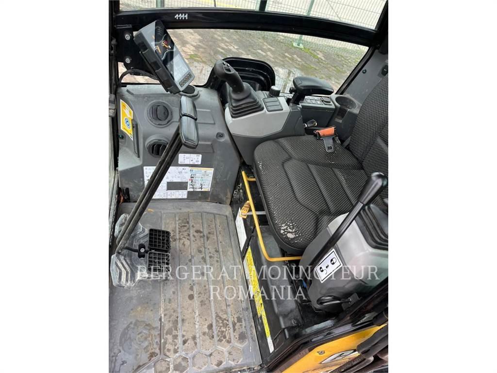 CAT 301.8-05 Escavatori cingolati