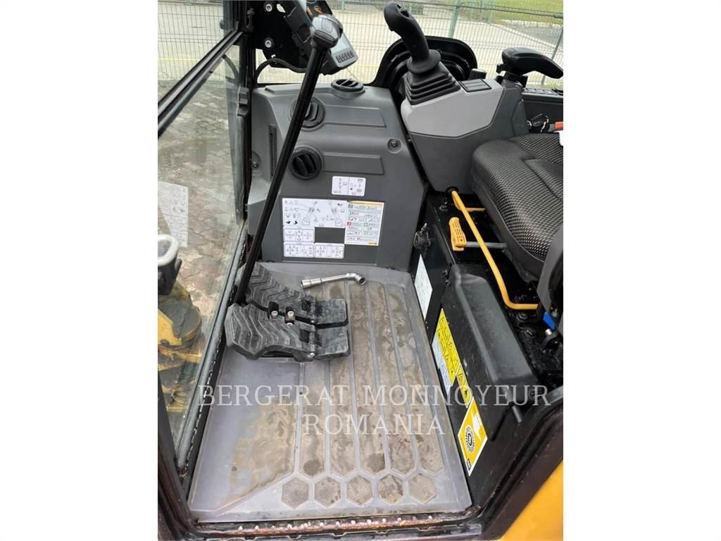 CAT 301.8-05 Escavatori cingolati