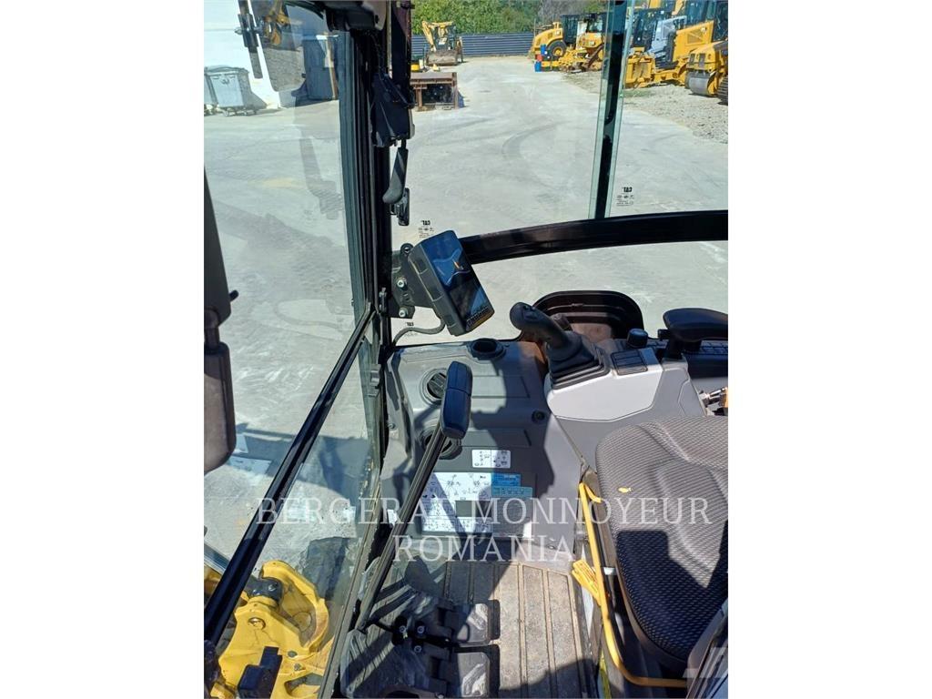 CAT 301.8-05 Escavatori cingolati