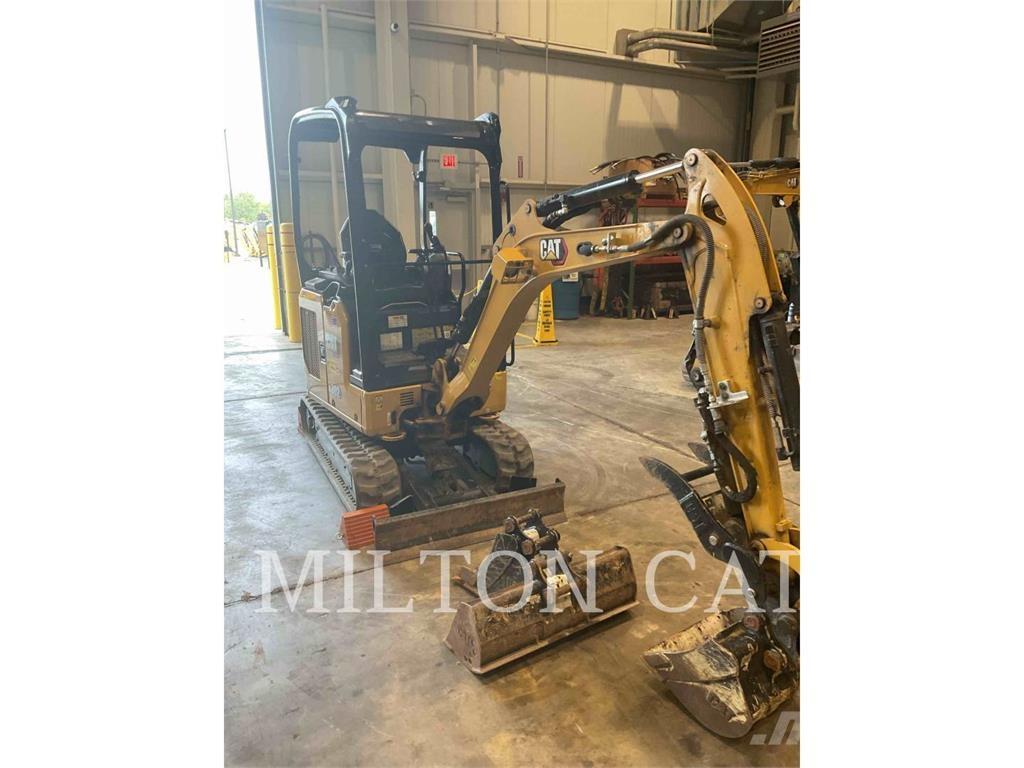 CAT 302 Escavatori cingolati