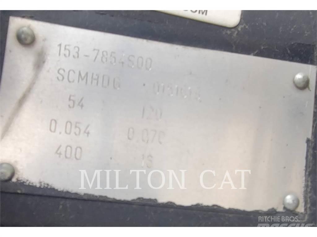 CAT 302.5 16 DIG BUCKET Benne