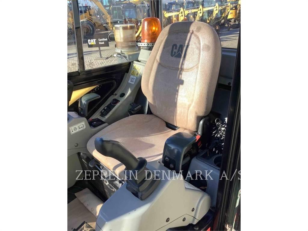 CAT 302.5C Escavatori cingolati