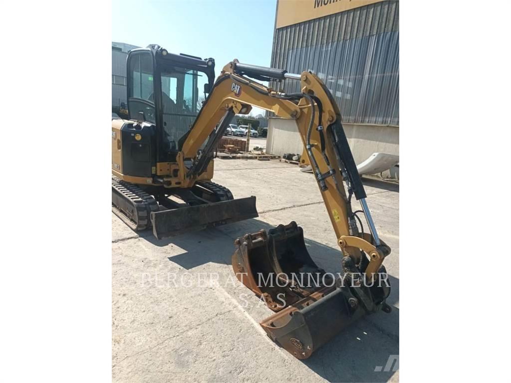 CAT 302.7 Escavatori cingolati