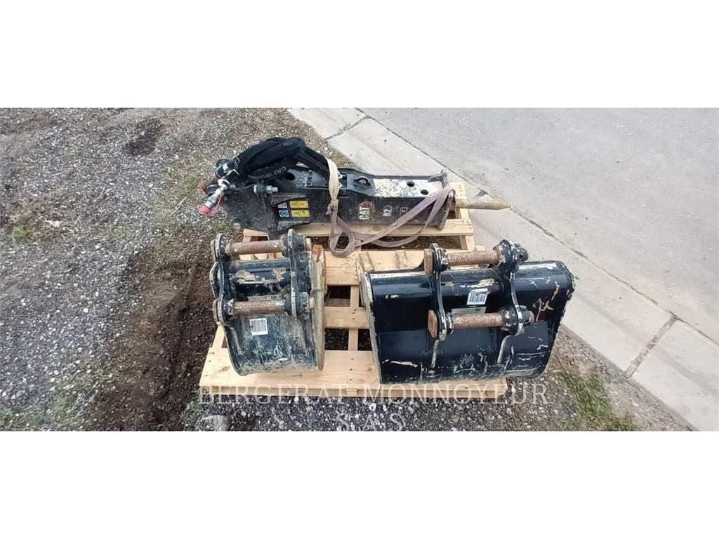 CAT 302.7 Escavatori cingolati