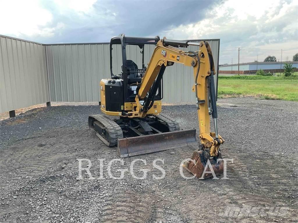 CAT 302.7 Escavatori cingolati