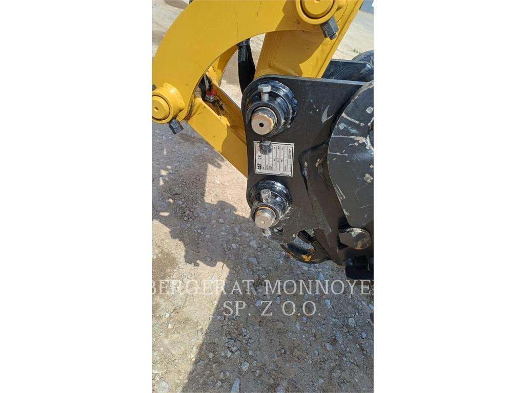 CAT 302.7CR Escavatori cingolati