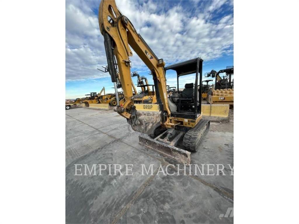 CAT 302.7D CR Escavatori cingolati