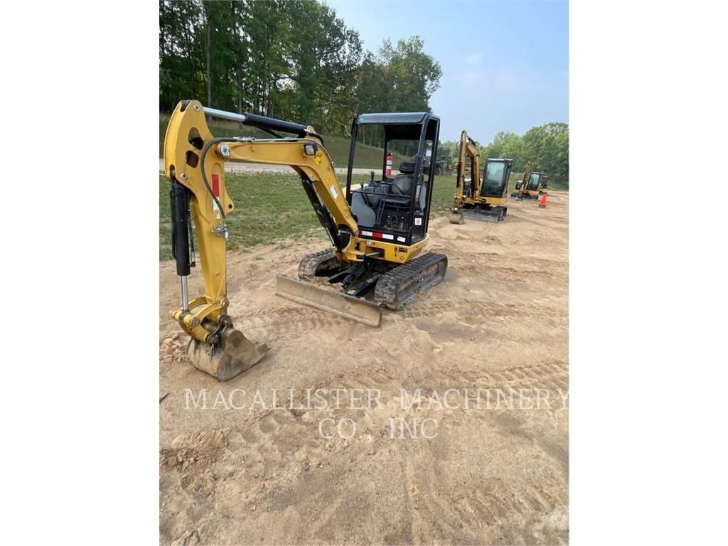 CAT 302.7DCR Escavatori cingolati
