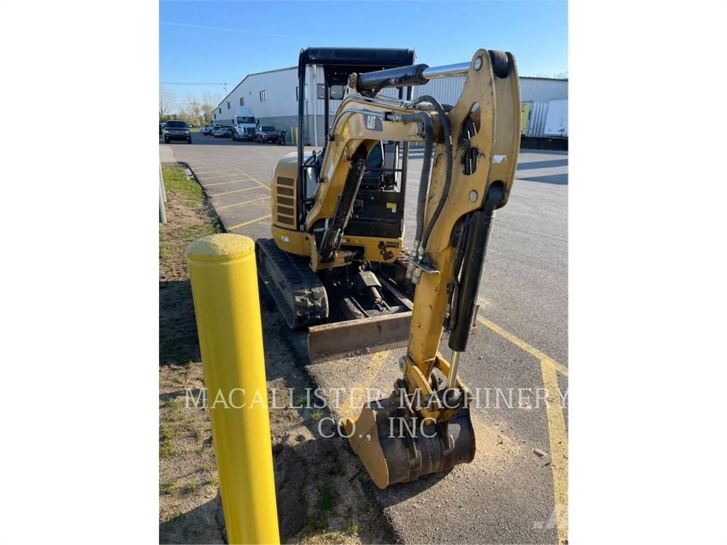 CAT 302.7DCR Escavatori cingolati