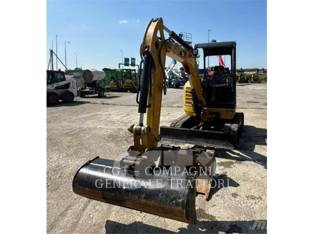CAT 302.7DCR Escavatori cingolati