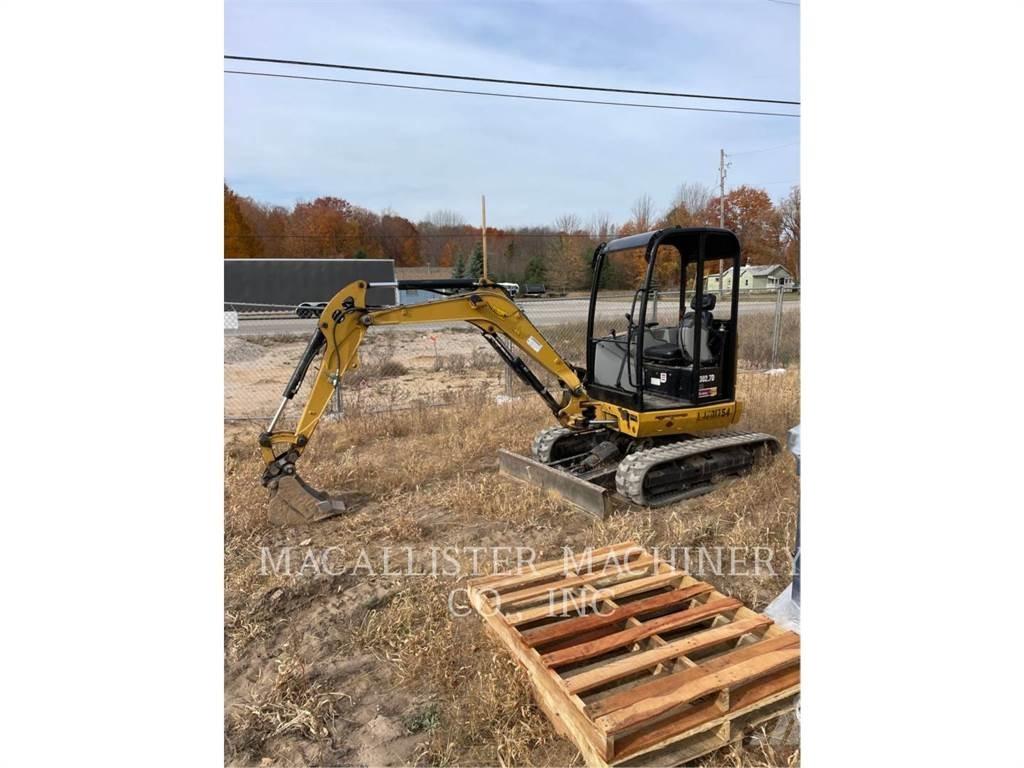 CAT 302.7DCR Escavatori cingolati