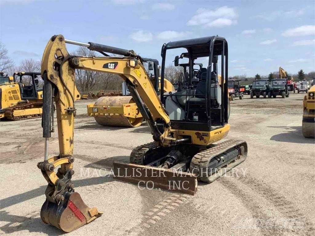 CAT 302.7DCR Escavatori cingolati