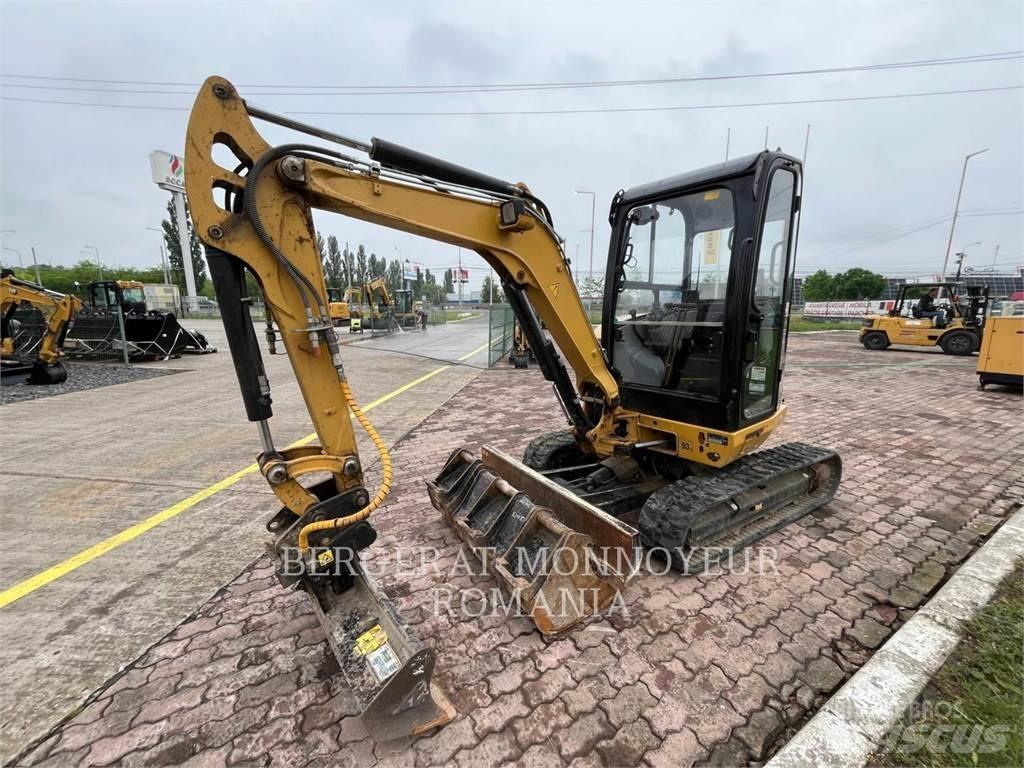 CAT 302.7DCR Escavatori cingolati