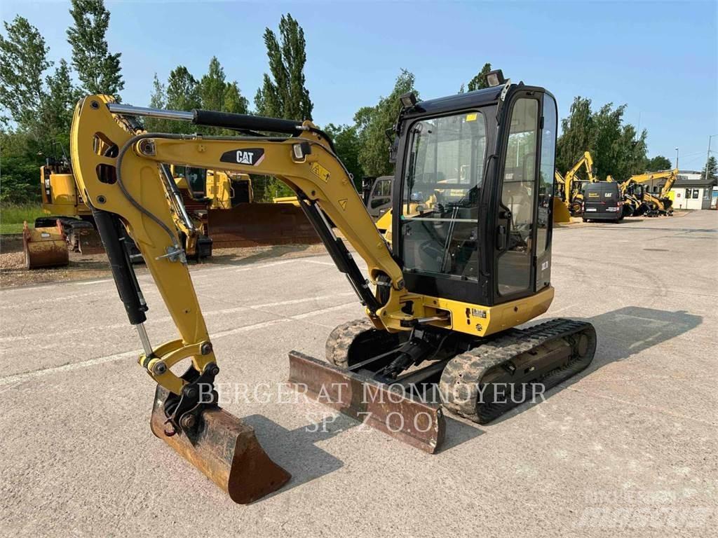 CAT 302.7DCR Escavatori cingolati