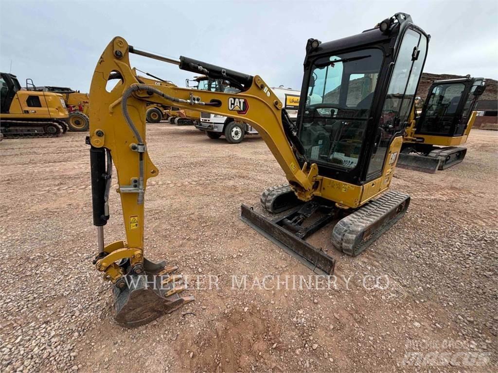 CAT 302 C3 Escavatori cingolati