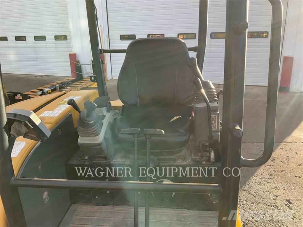 CAT 303.5E2 Escavatori cingolati