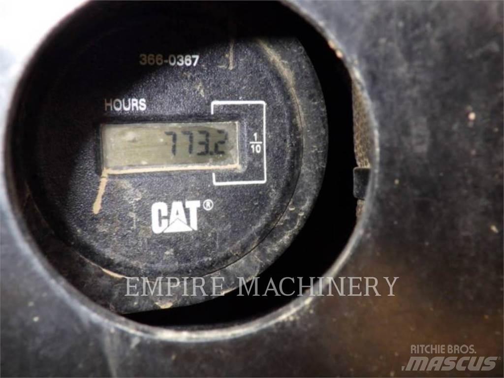 CAT 304E2 Escavatori cingolati