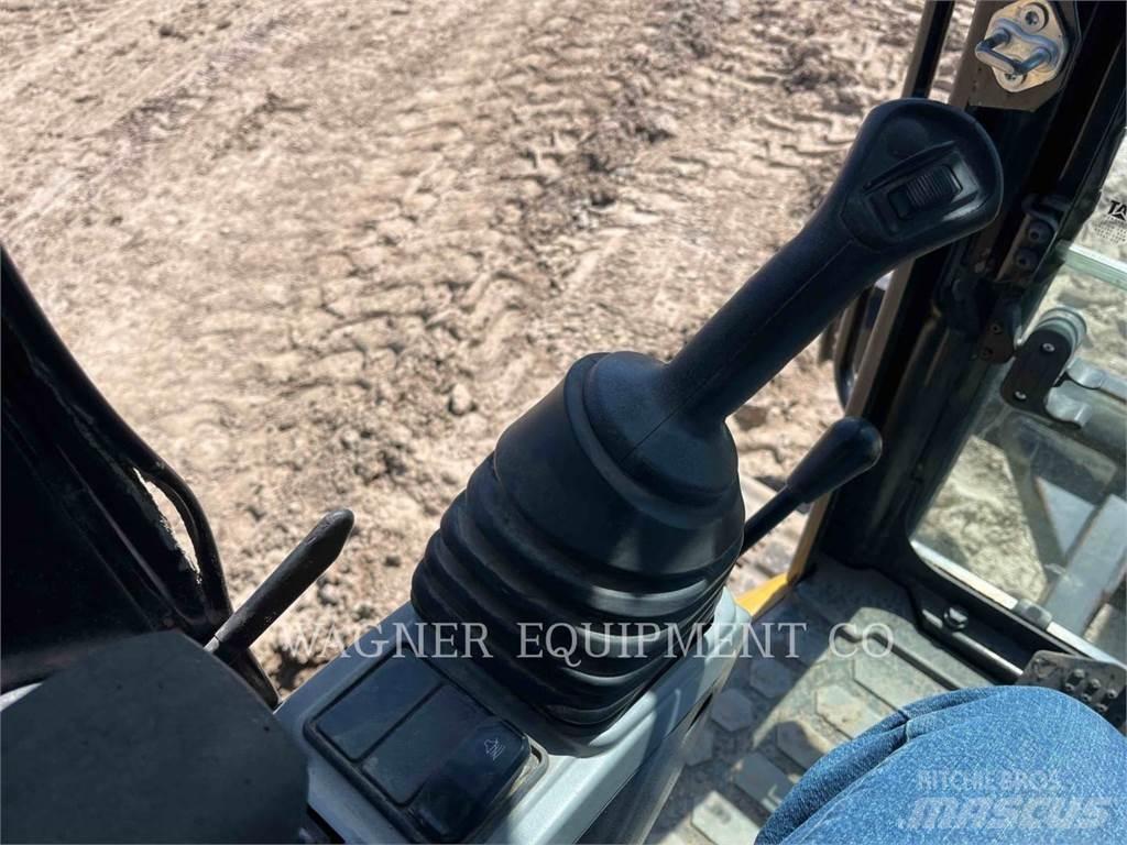 CAT 304E2CR Escavatori cingolati