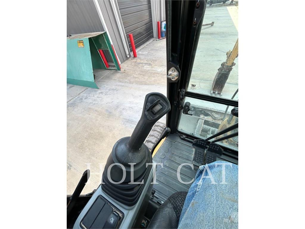 CAT 304E2CR Escavatori cingolati