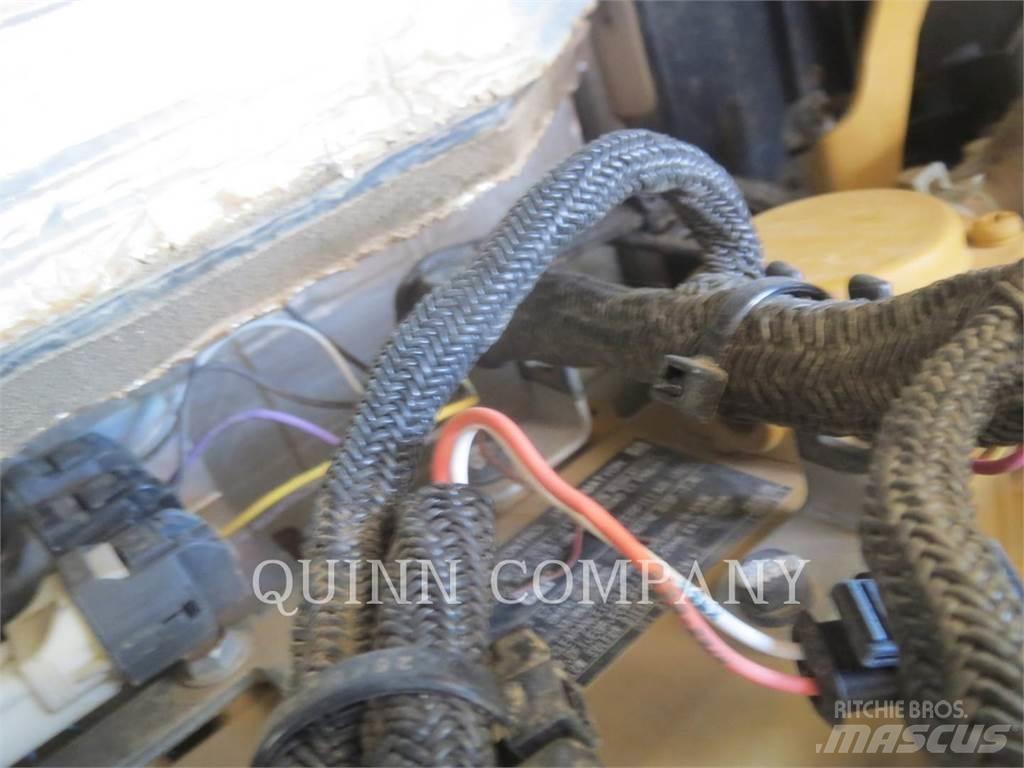 CAT 305.5E2 Escavatori cingolati