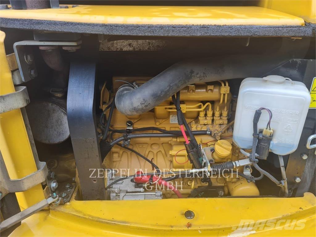 CAT 305.5E2CR Escavatori cingolati