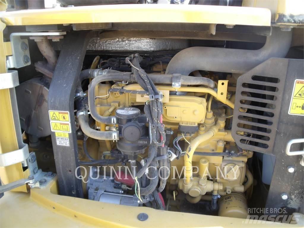CAT 305E2 Escavatori cingolati