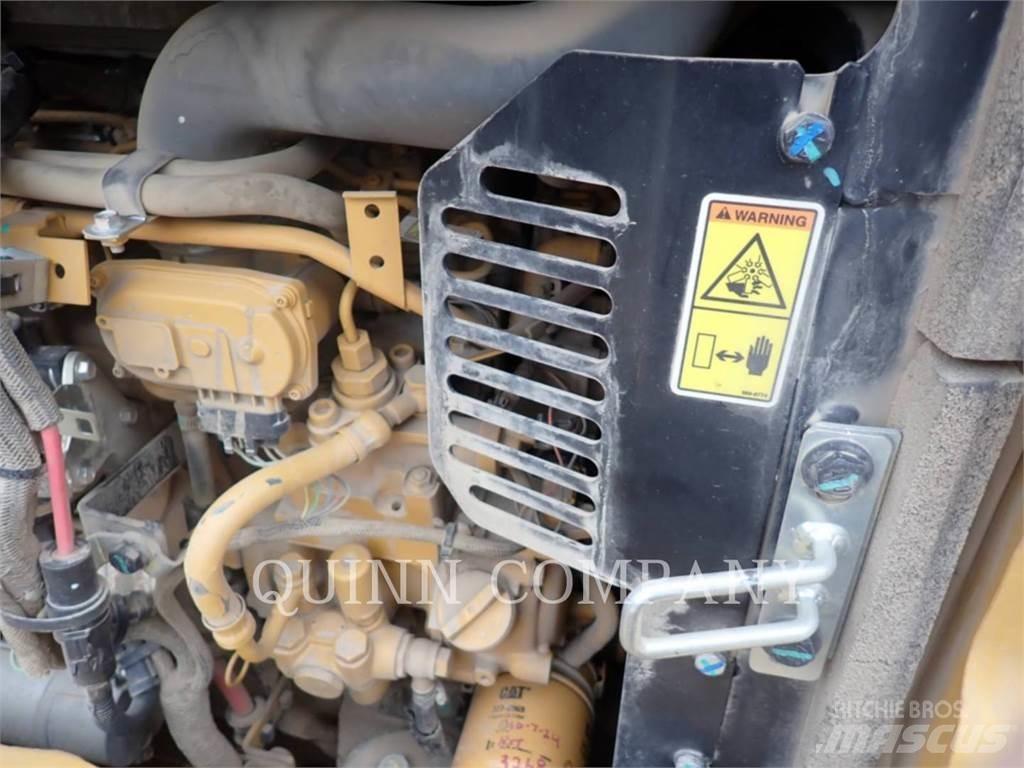 CAT 305E2 Escavatori cingolati