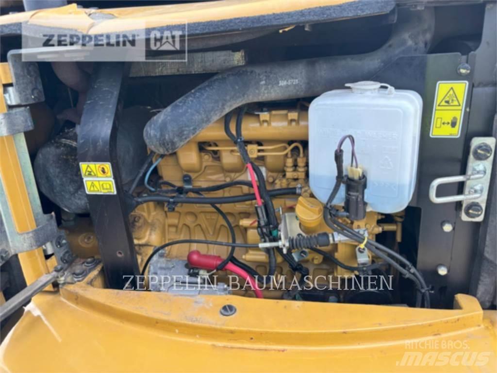 CAT 305ECR Escavatori cingolati