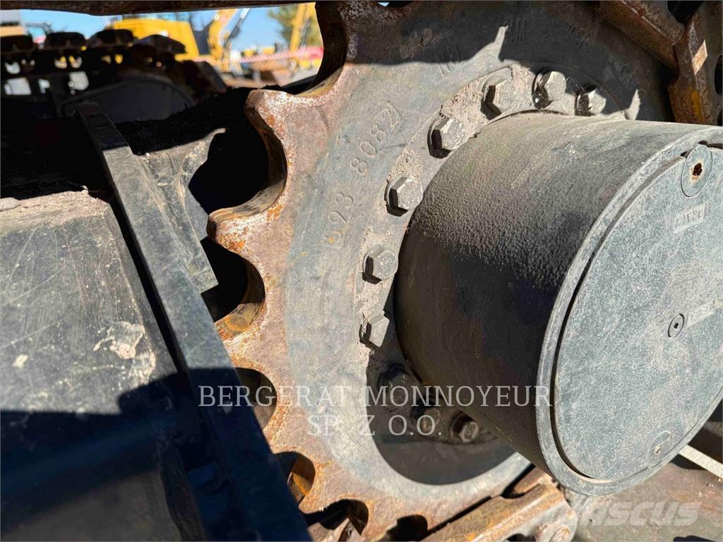 CAT 310 Escavatori cingolati