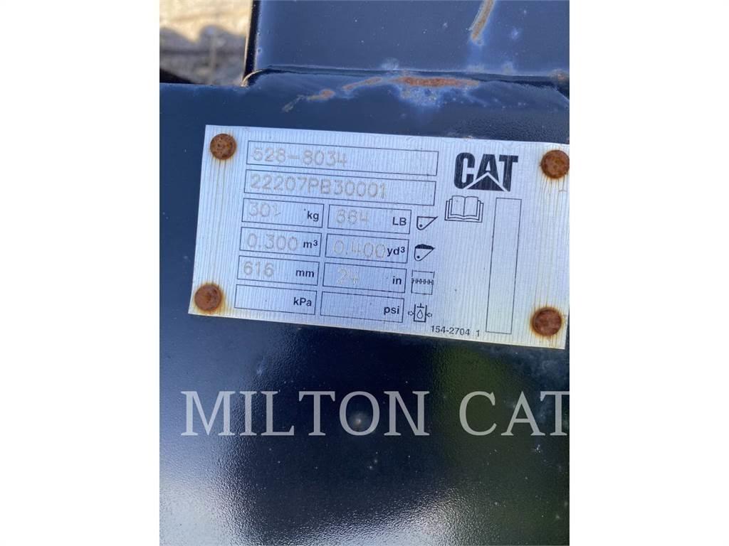CAT .310.24IN.BUCKET Benne
