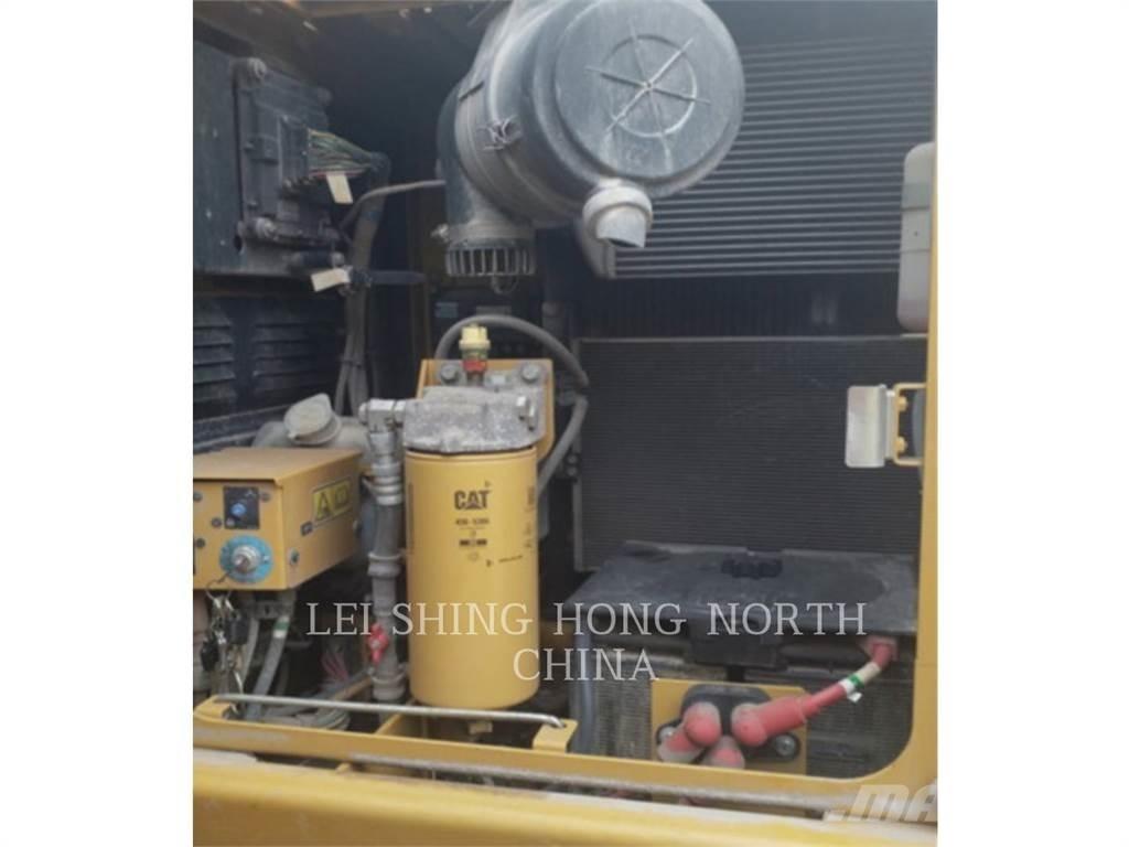 CAT 313D2GC Escavatori cingolati