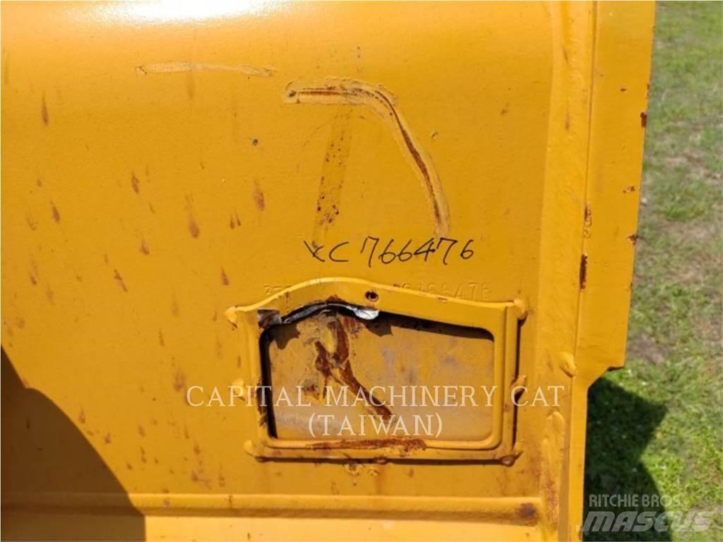 CAT 320 Benne