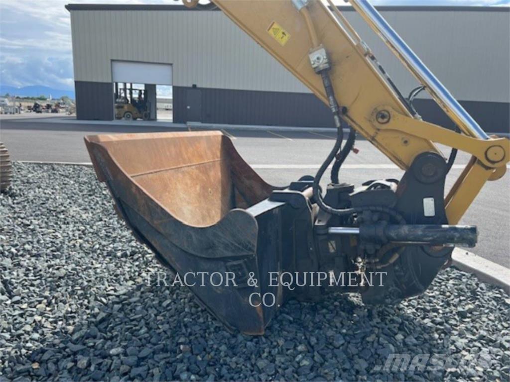 CAT 320 Escavatori cingolati
