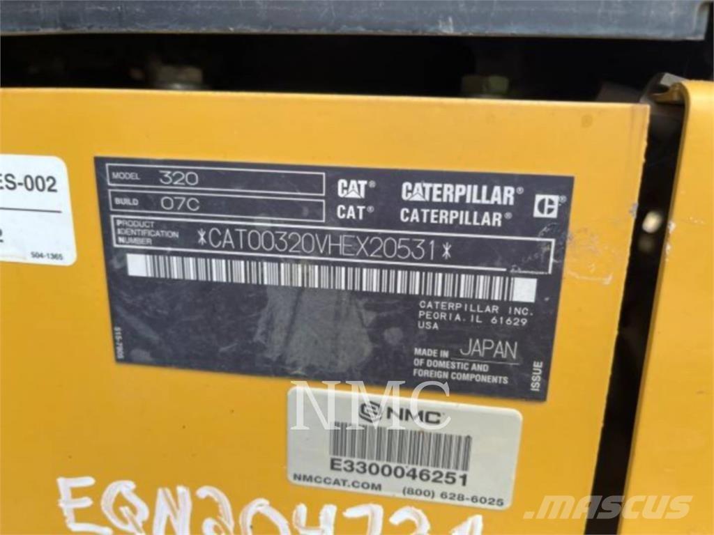 CAT 320 Escavatori cingolati