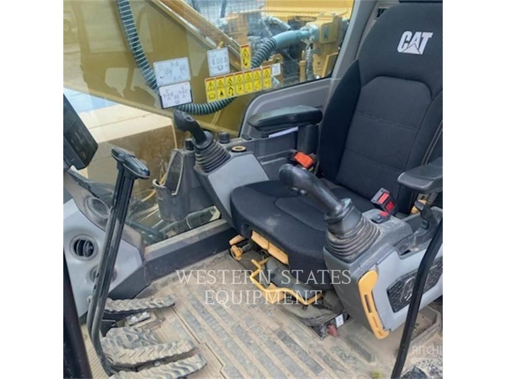 CAT 320 Escavatori cingolati