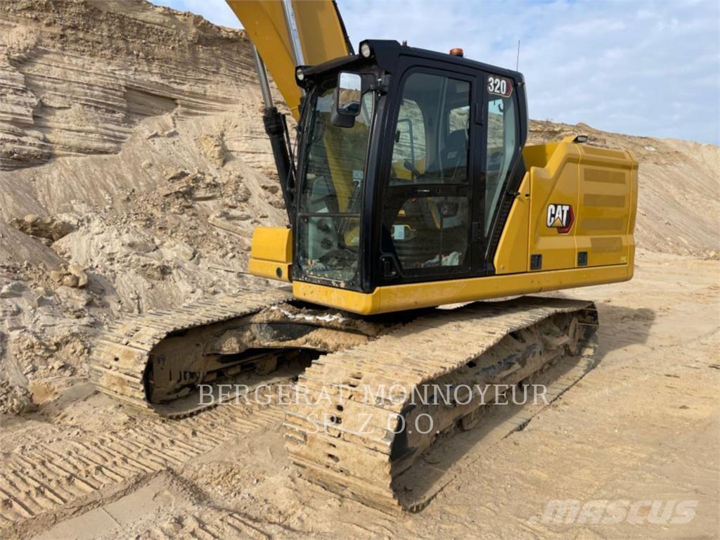 CAT 320 Escavatori cingolati