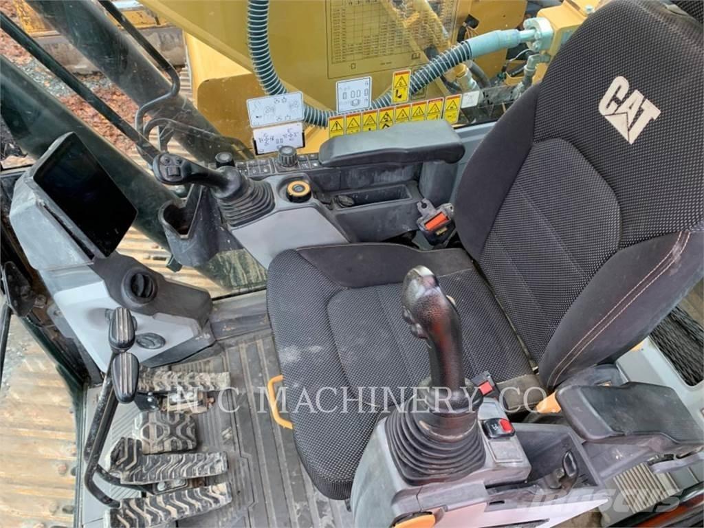 CAT 320 Escavatori cingolati