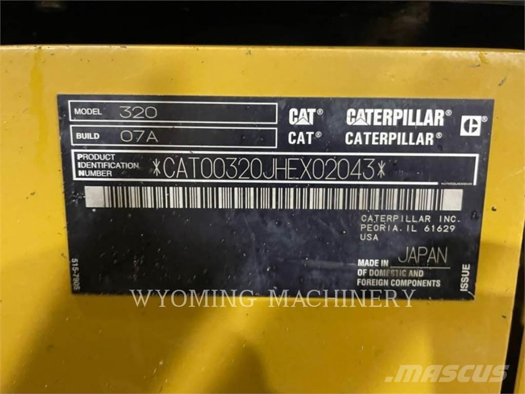 CAT 320 Escavatori cingolati