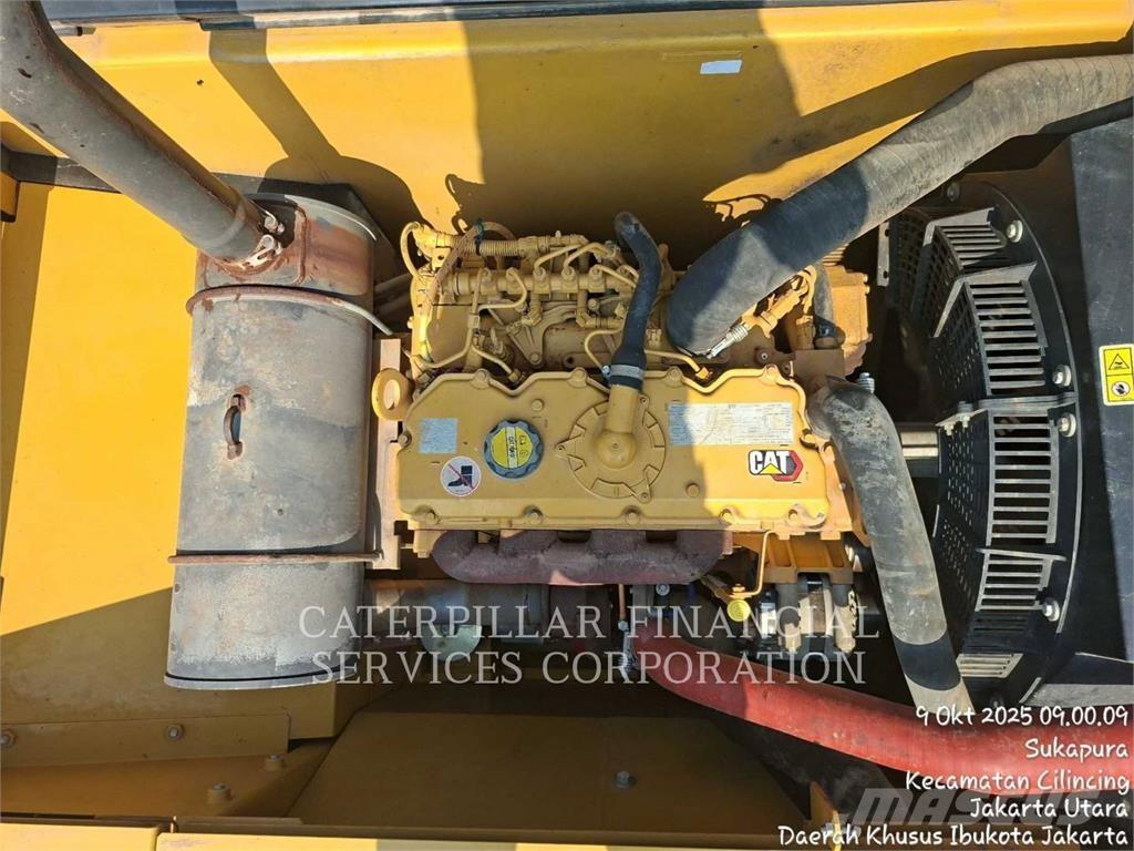 CAT 320-05GX Escavatori cingolati