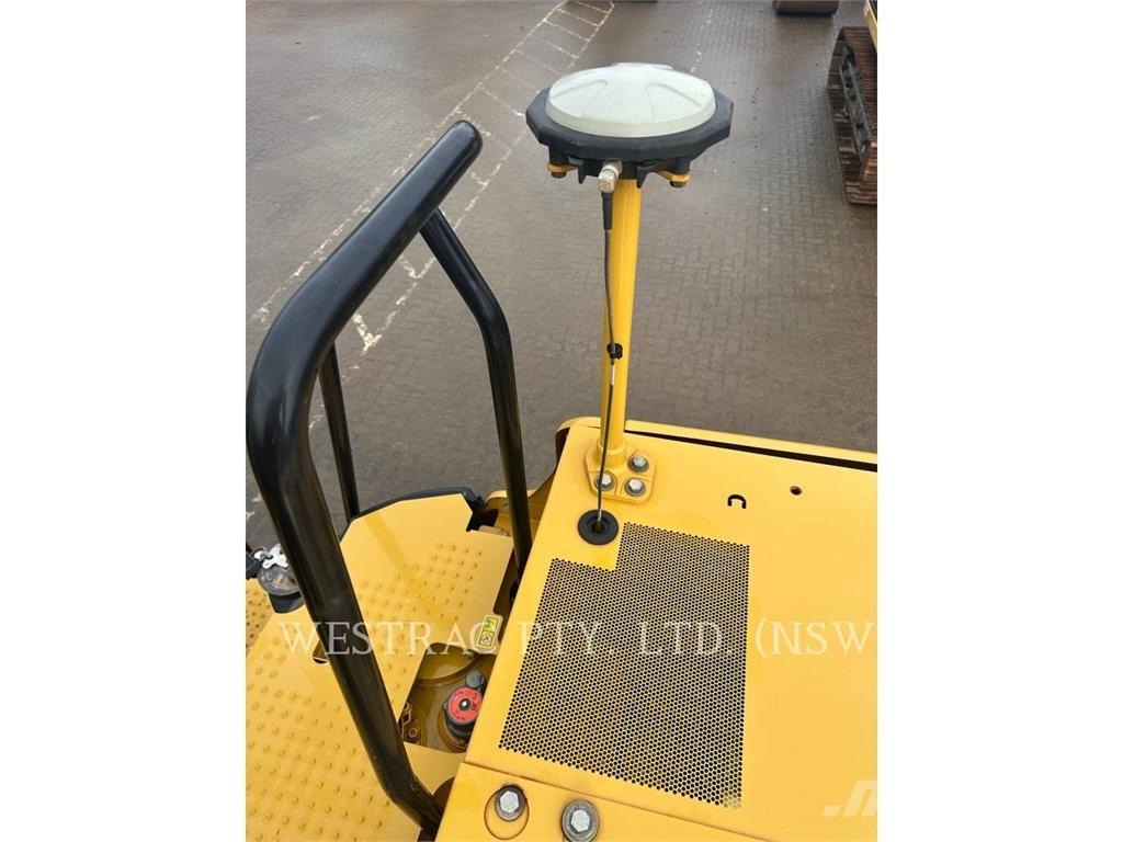 CAT 320-07 Escavatori cingolati