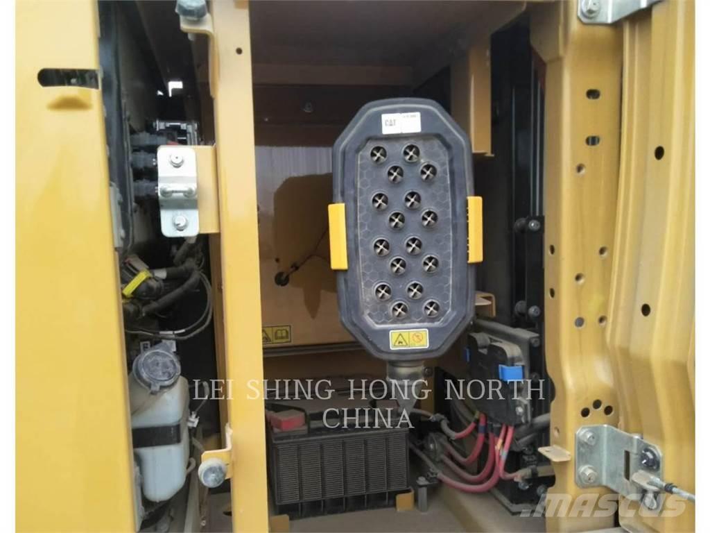 CAT 320-07 Escavatori cingolati