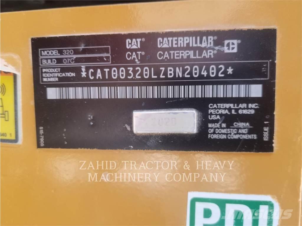 CAT 32007 Escavatori cingolati