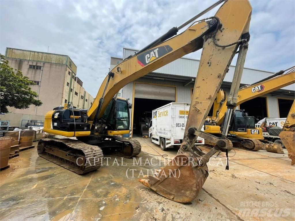 CAT 320D2 Escavatori cingolati