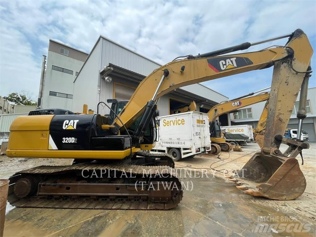CAT 320D2 Escavatori cingolati