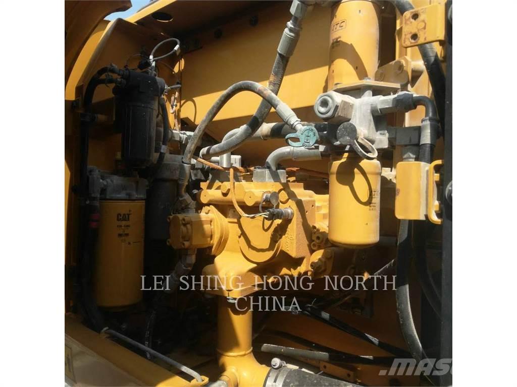 CAT 320D2 Escavatori cingolati