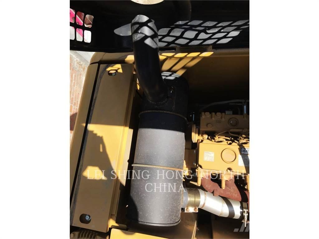 CAT 320D2 Escavatori cingolati